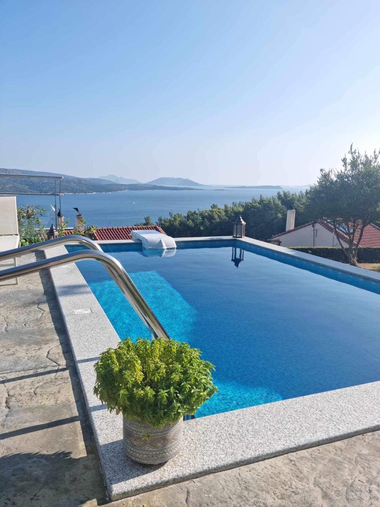 Giannis Village Resort Astakós Exteriör bild