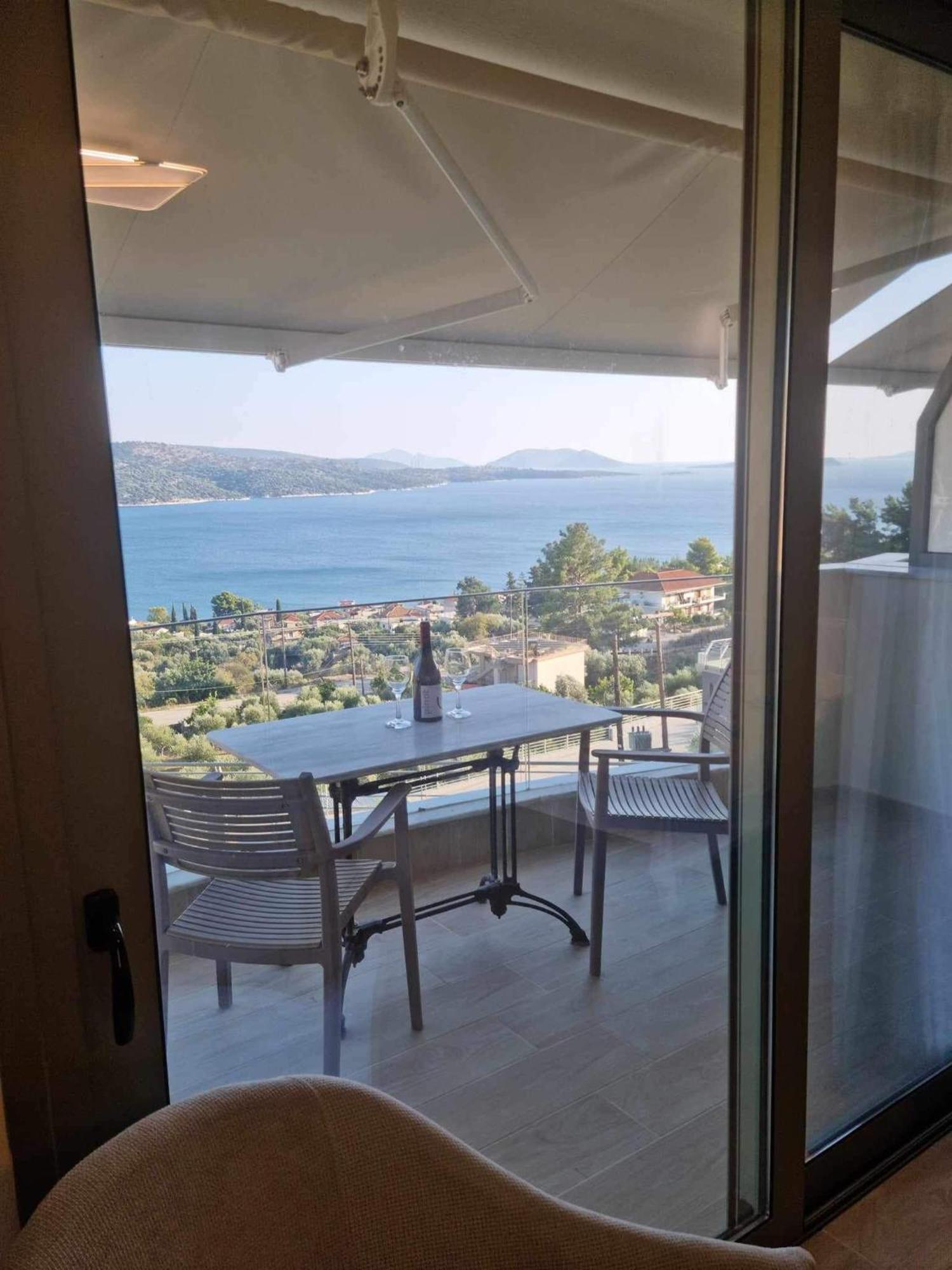 Giannis Village Resort Astakós Exteriör bild
